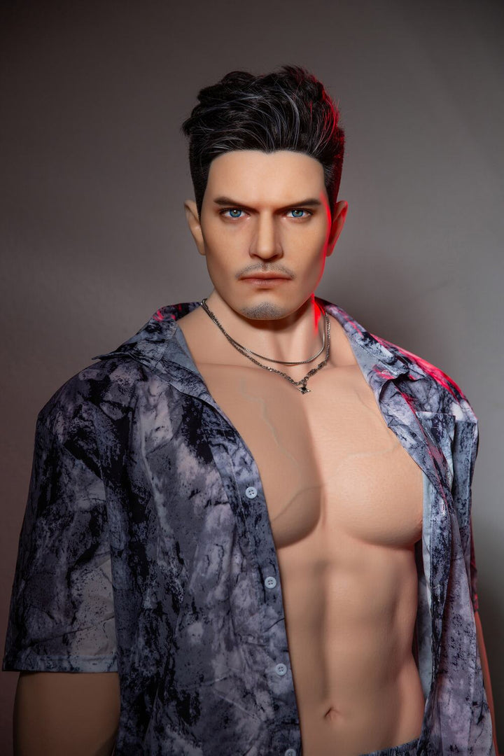 Luca | Premium Male Companion